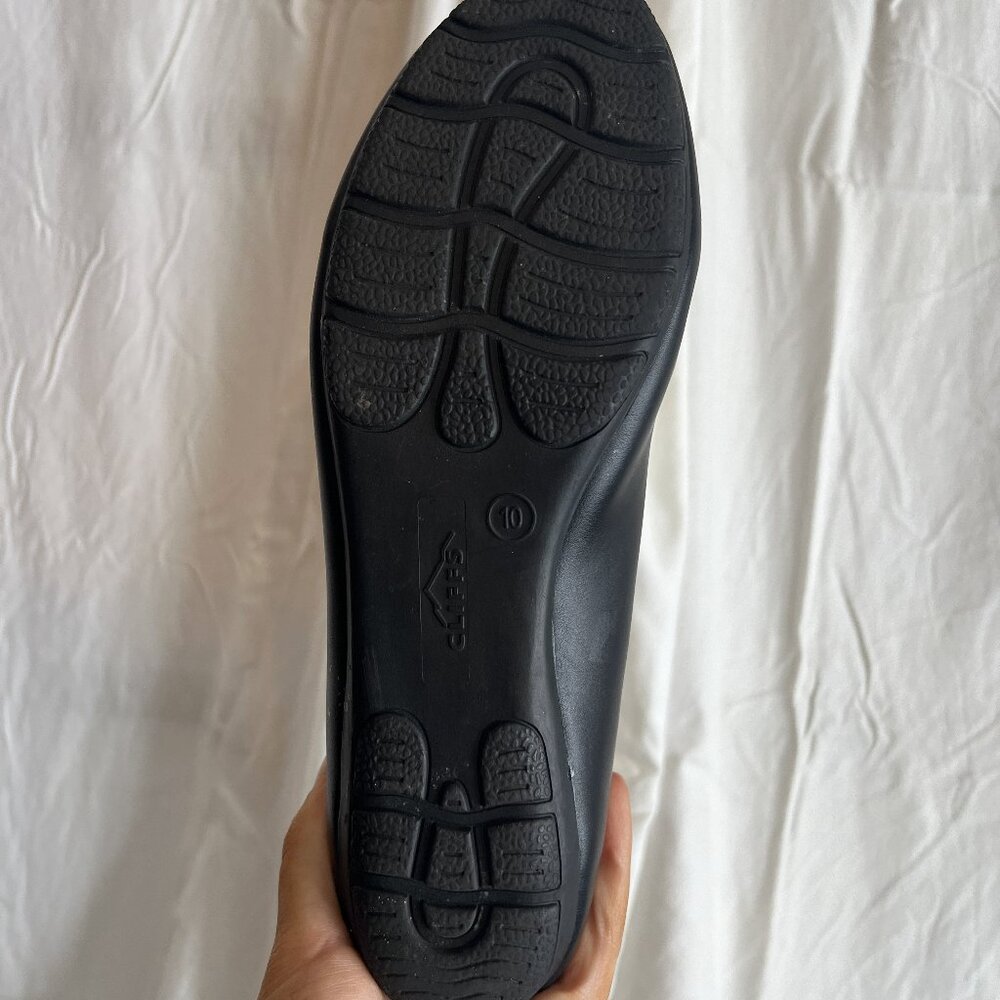 Women's Cliffs by White Mountain Flats/Loafers - Picture 6 of 8
